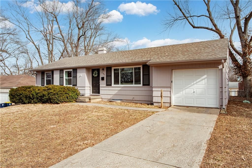 6706 E 98th Street, Kansas City, MO