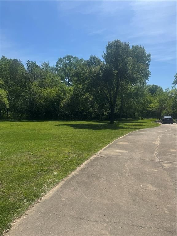 25401 Lone Pine Drive — photo 4