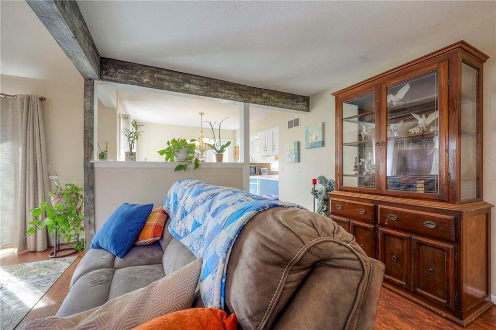 25401 Lone Pine Drive — photo 18