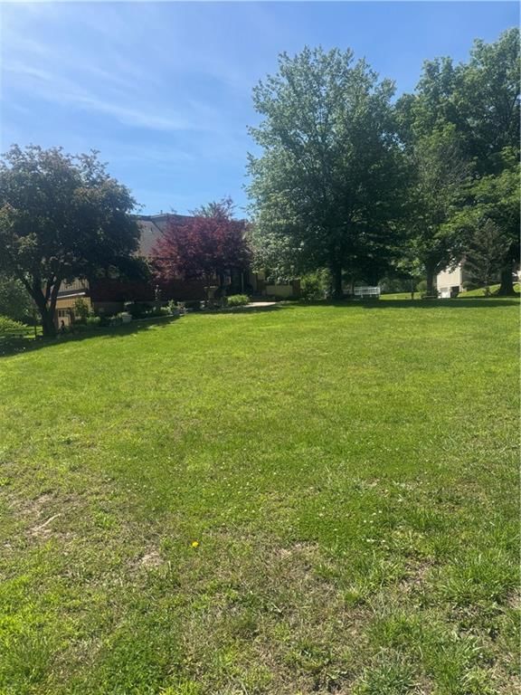 25401 Lone Pine Drive — photo 37
