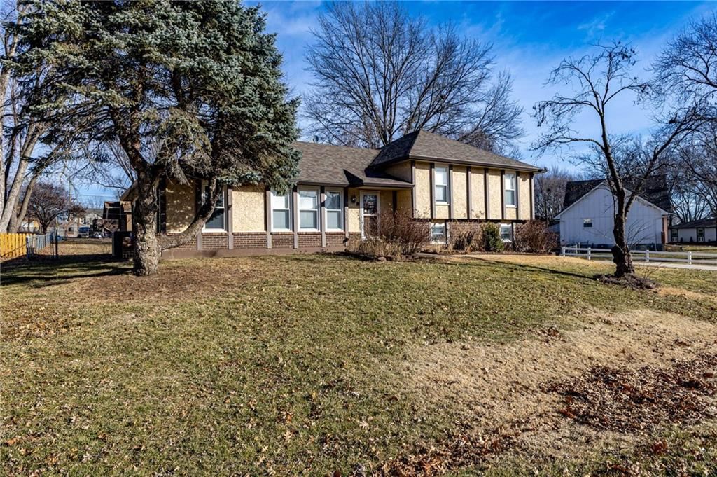 23650 W 56th Street — photo 2