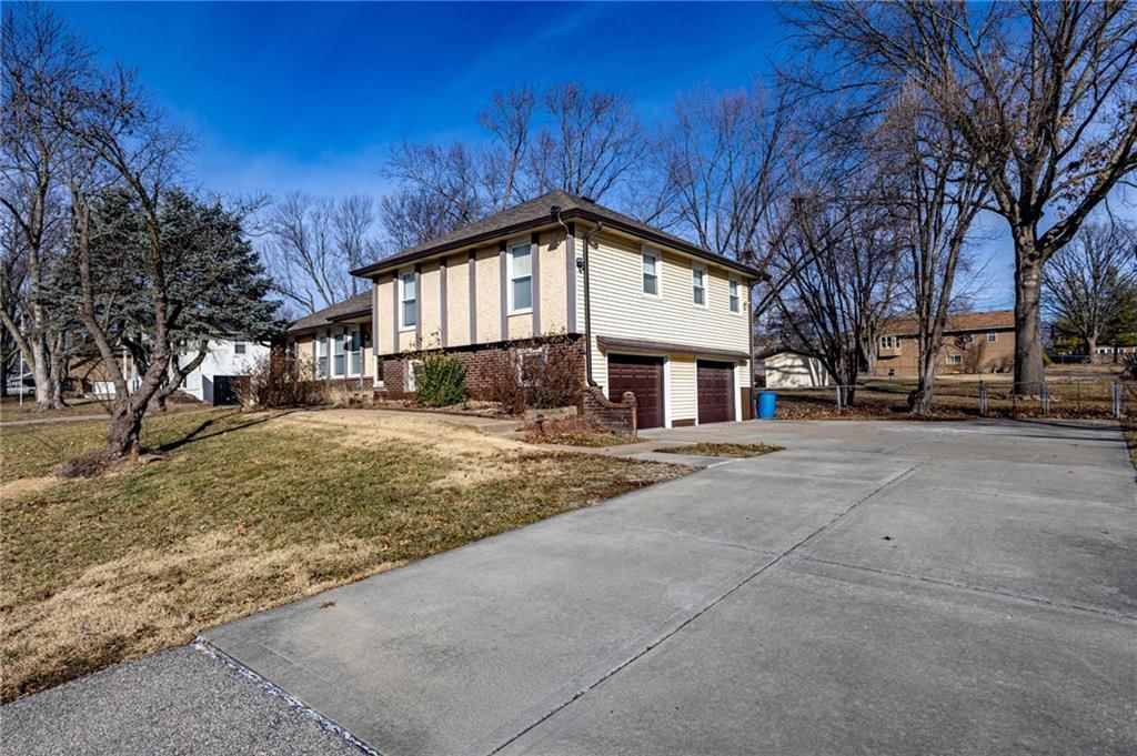 23650 W 56th Street — photo 3