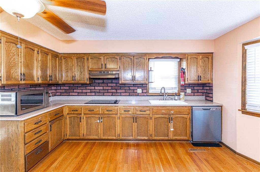 23650 W 56th Street — photo 16