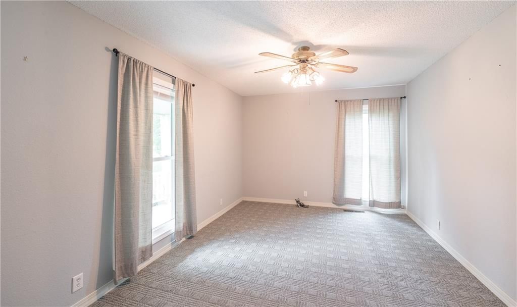 27093 Karrs Park Avenue — photo 27