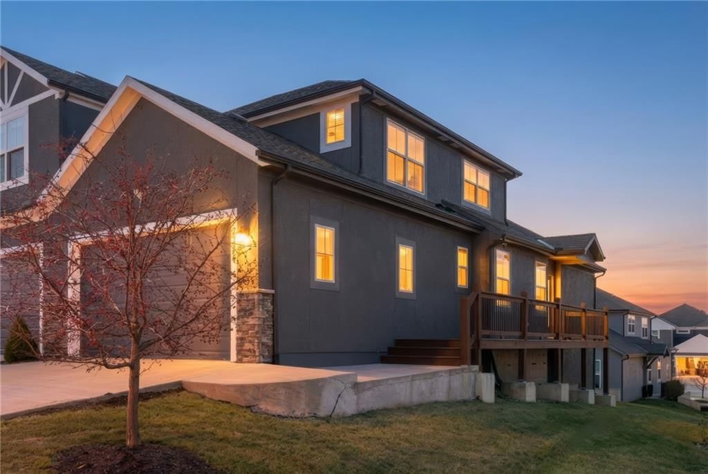 12344 S Sagebrush Drive, Olathe, KS