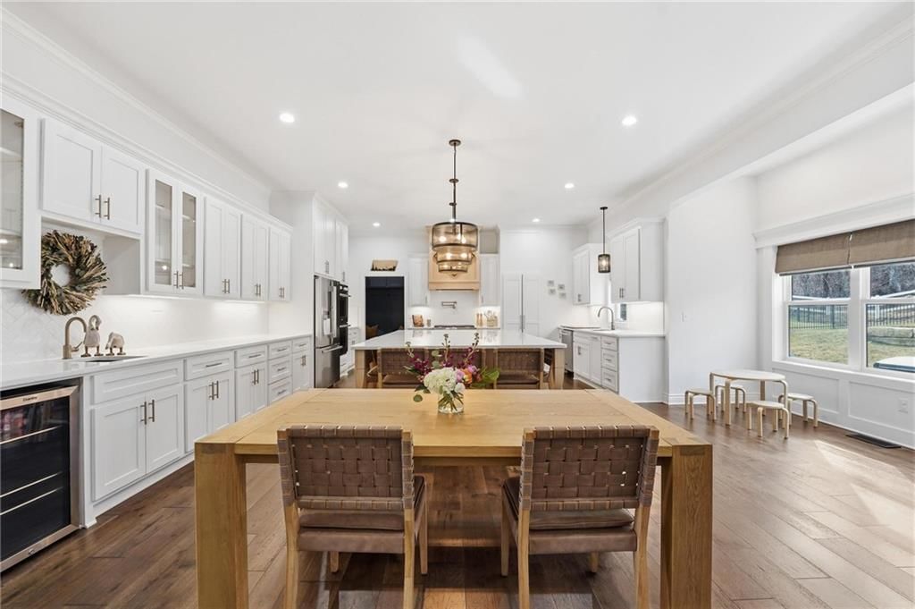 5852 S National Drive — photo 10