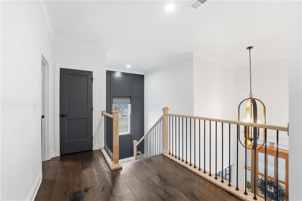 5852 S National Drive — photo 21