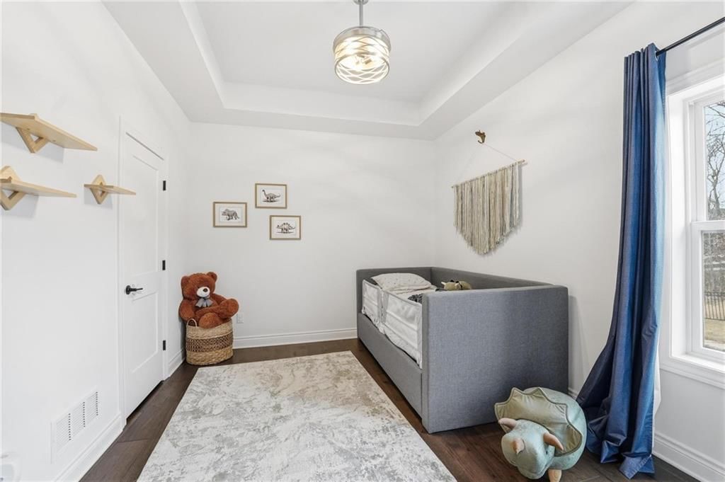 5852 S National Drive — photo 36