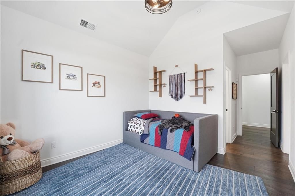 5852 S National Drive — photo 40