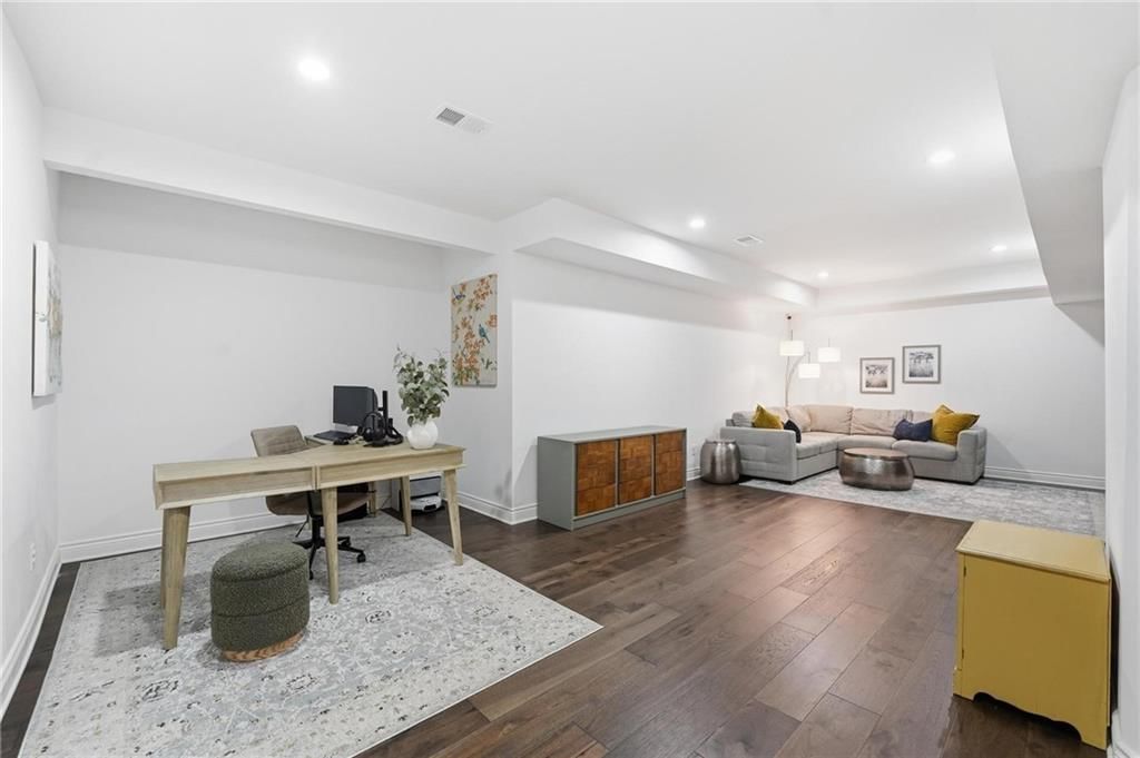 5852 S National Drive — photo 52