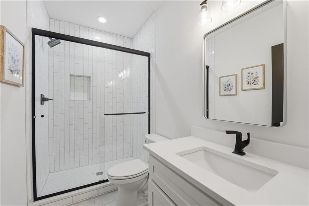 5852 S National Drive — photo 53