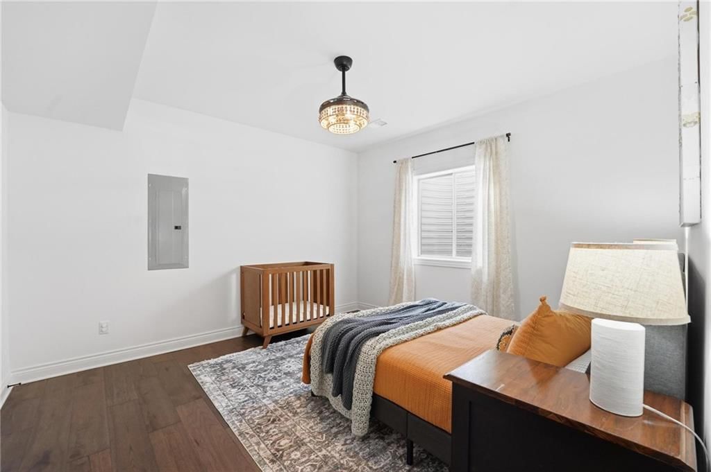 5852 S National Drive — photo 54