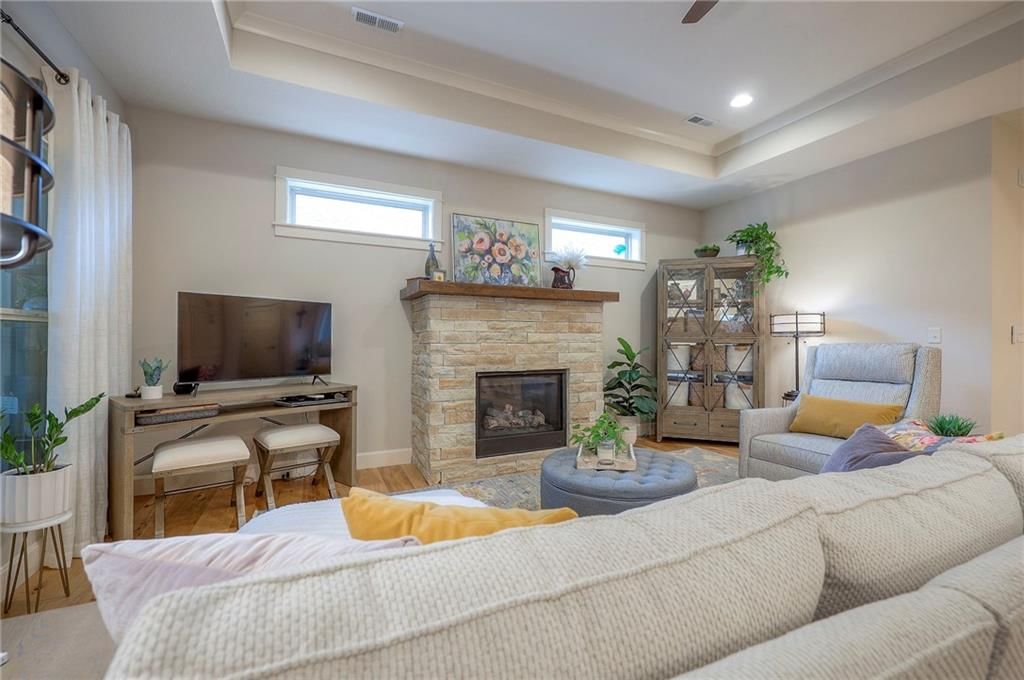 2250 Lake Pointe Dr Drive — photo 14