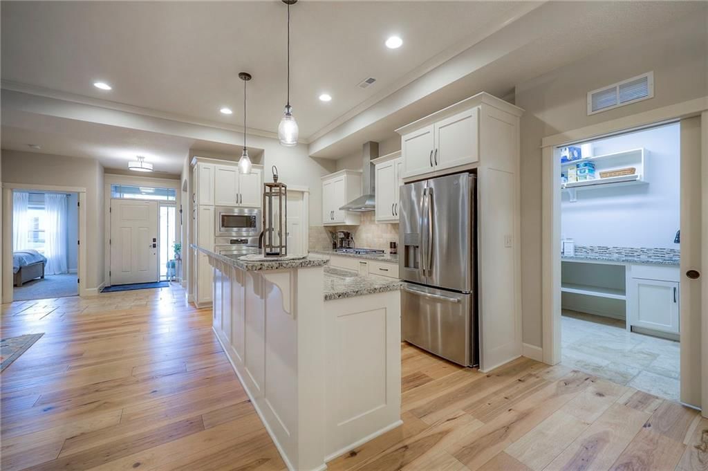 2250 Lake Pointe Dr Drive — photo 17