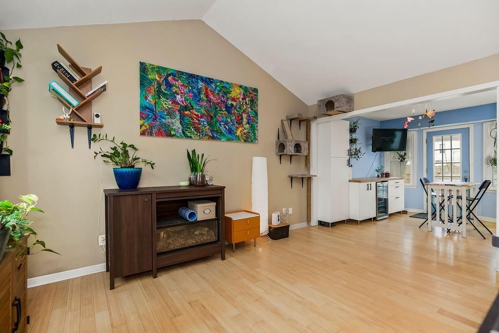 1704 N Emery Street — photo 5