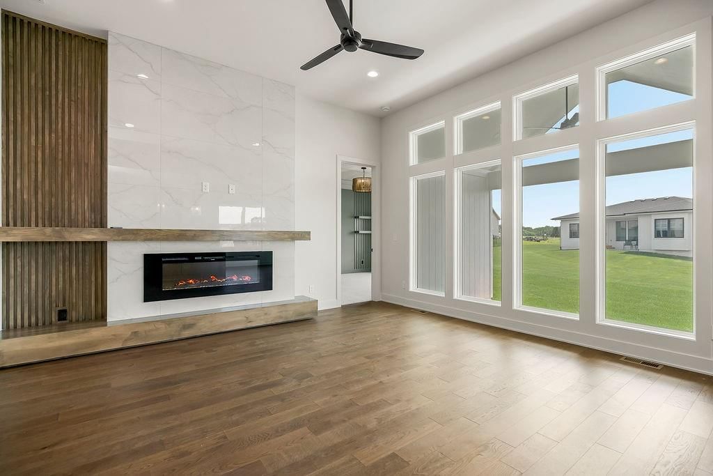 2037 SW Red Barn Lane — photo 3