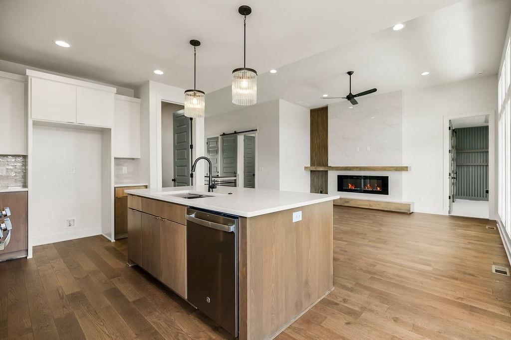 2037 SW Red Barn Lane — photo 9