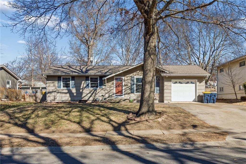 4418 NE 49th Street — photo 2