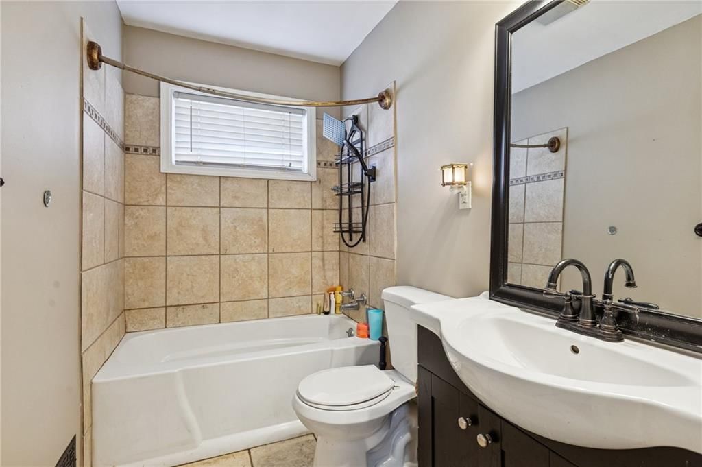 4418 NE 49th Street — photo 19