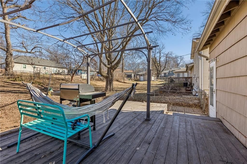4418 NE 49th Street — photo 22