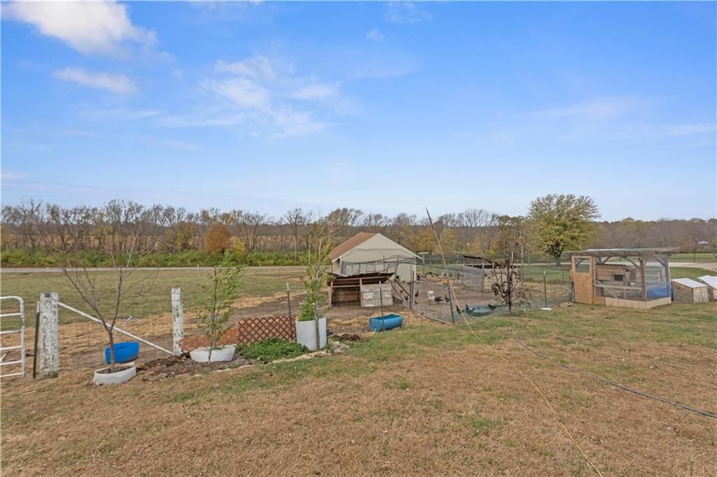 11203 Chandler Road — photo 36