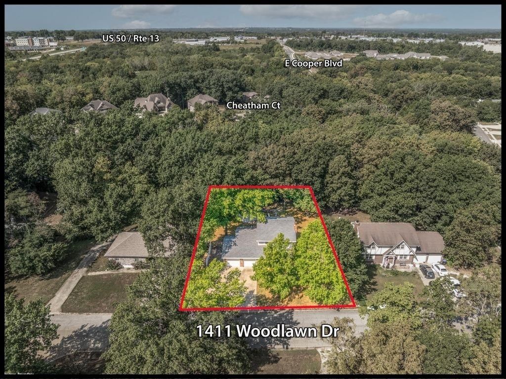 1411 Woodlawn Drive — photo 3