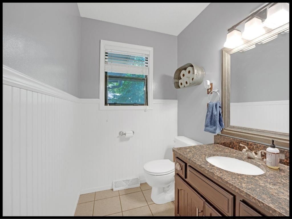1411 Woodlawn Drive — photo 18