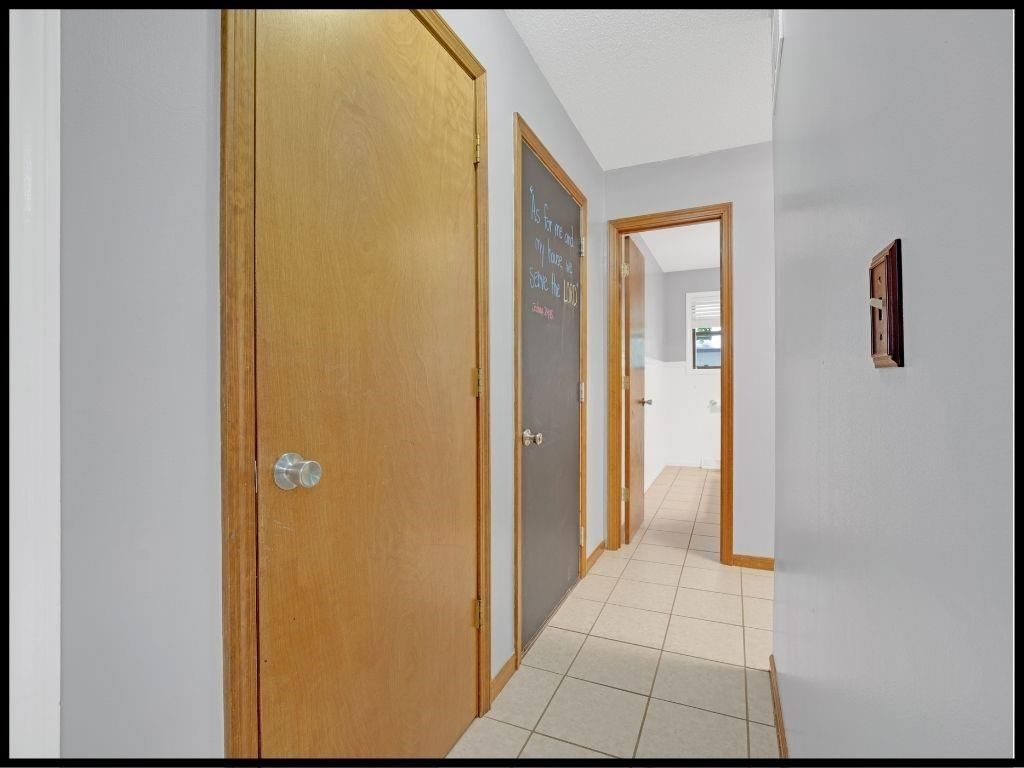 1411 Woodlawn Drive — photo 22