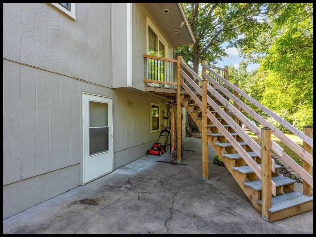 1411 Woodlawn Drive — photo 55