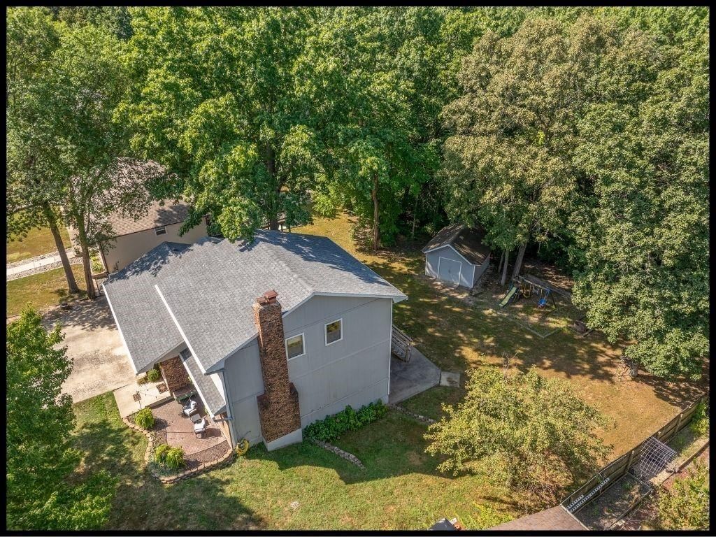 1411 Woodlawn Drive — photo 59