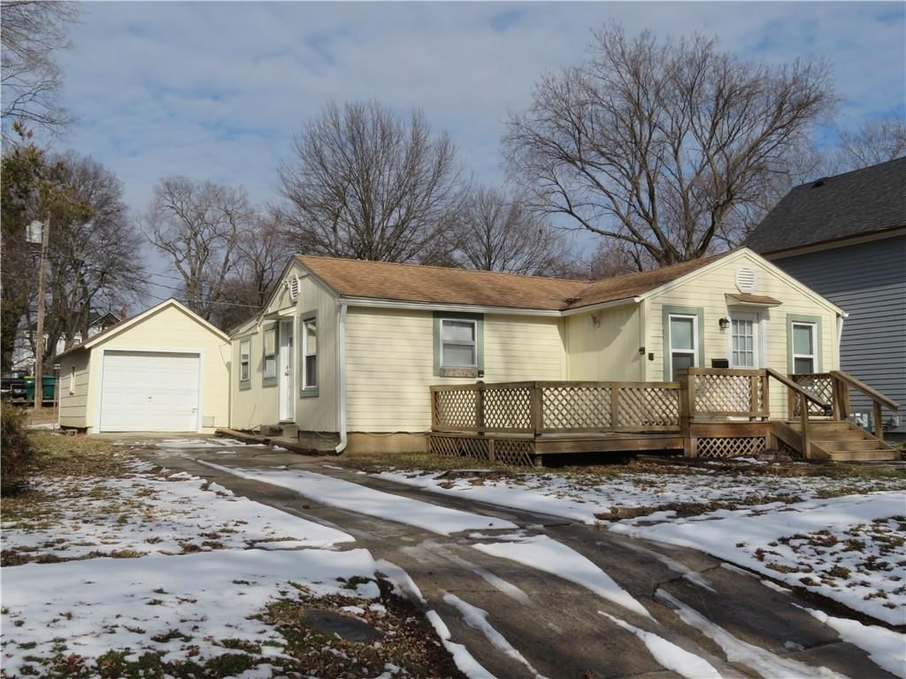 708 E Piankishaw Street, Paola, KS