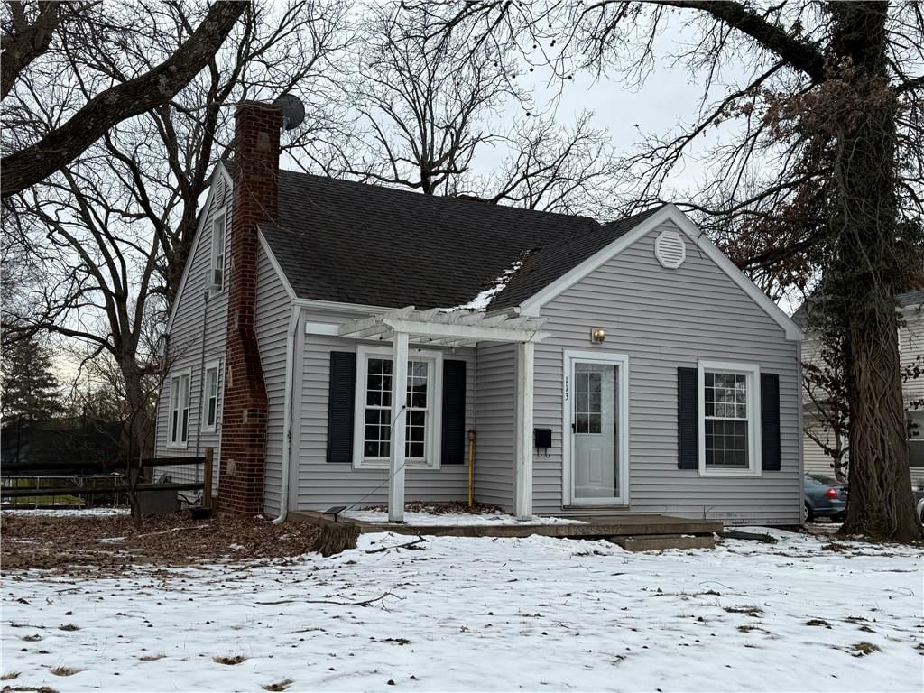 113 W Royle Street — photo 2