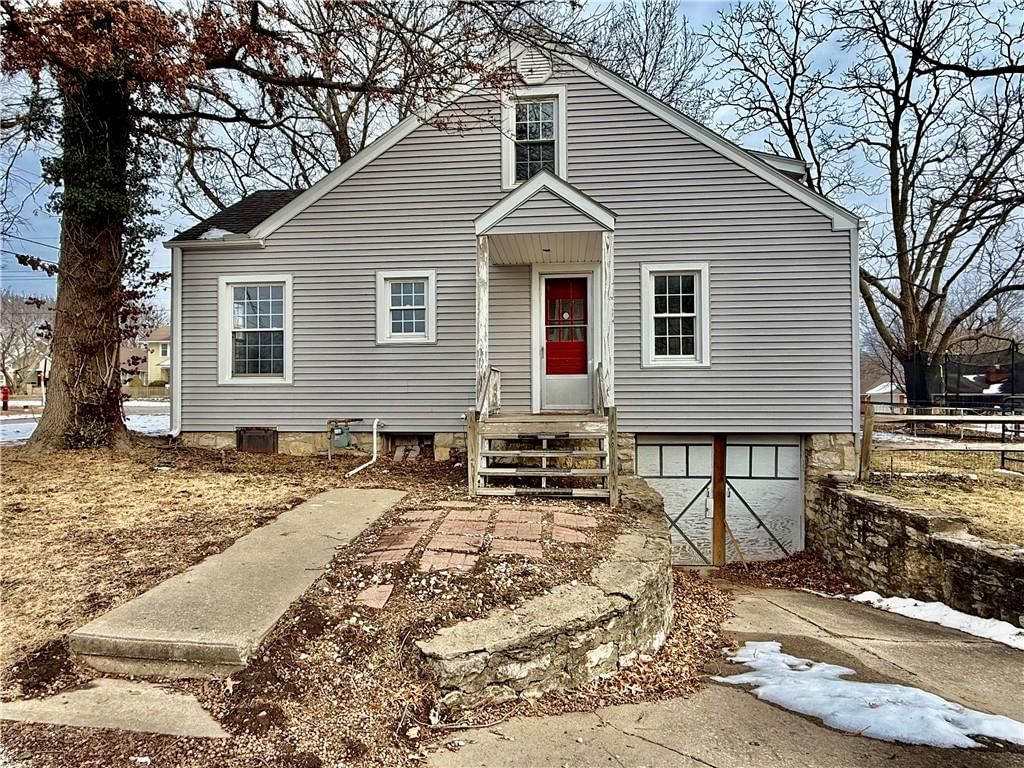 113 W Royle Street — photo 5