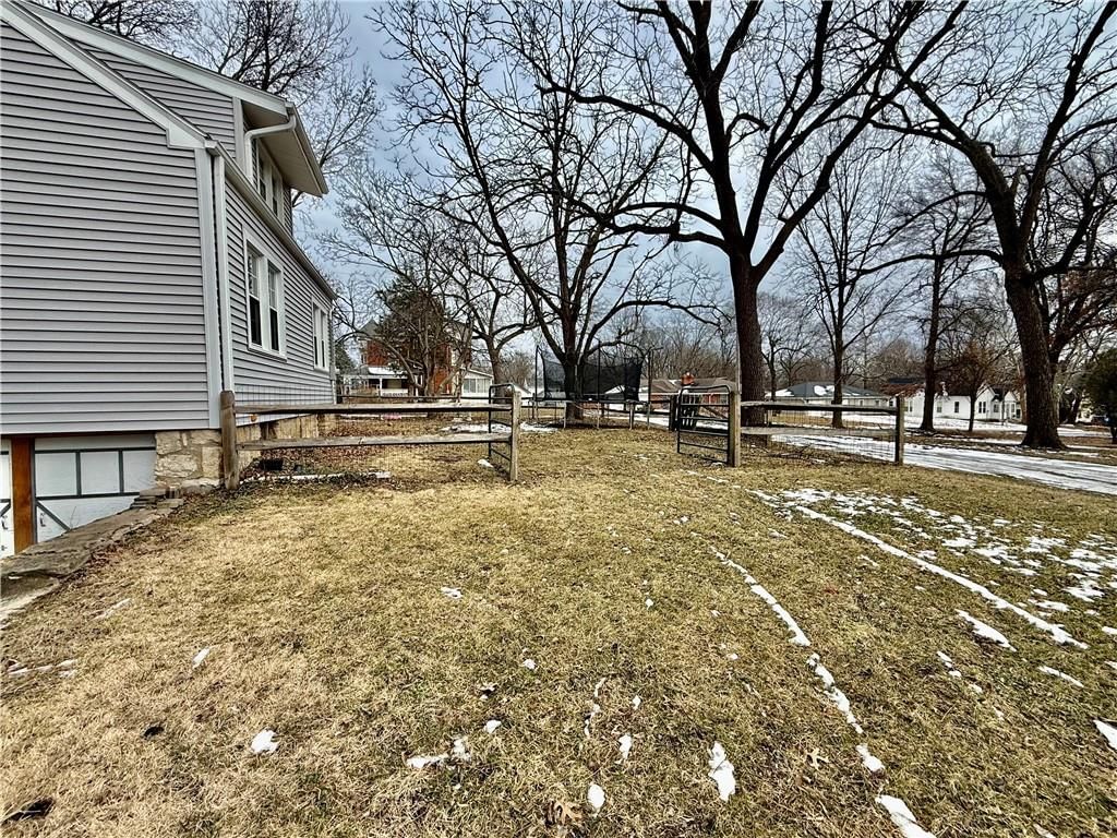 113 W Royle Street — photo 7