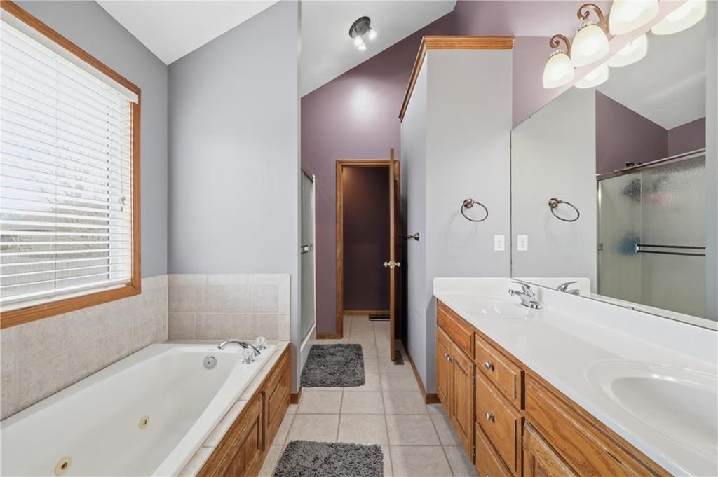 1810 NW Bradford Court — photo 13