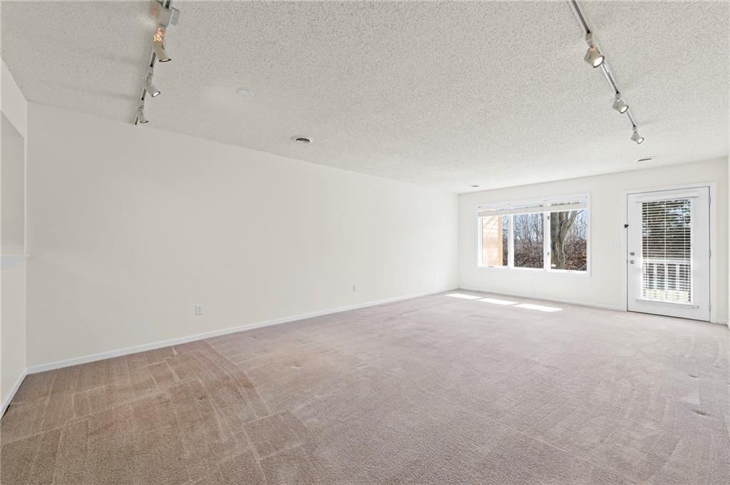 5903 NW 64th Terrace — photo 5