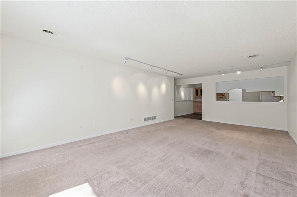 5903 NW 64th Terrace — photo 7