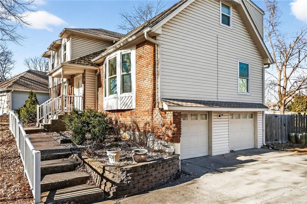 1016 NE 99th Street — photo 39