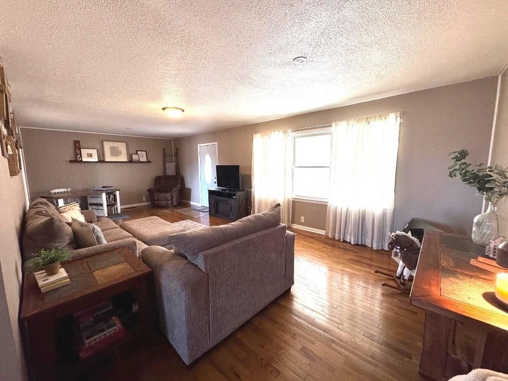 17629 Key Avenue — photo 11