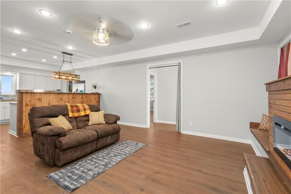 1211 Broad Street — photo 7
