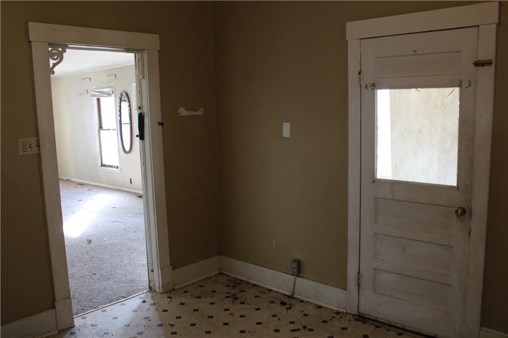 1419 Dirr Avenue — photo 4