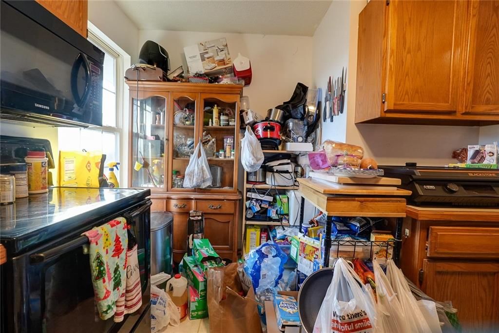 930 S Leslie Street — photo 13