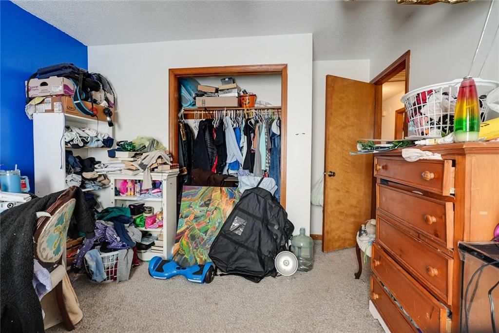 930 S Leslie Street — photo 19