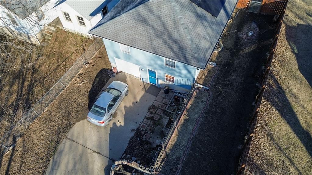 930 S Leslie Street — photo 20