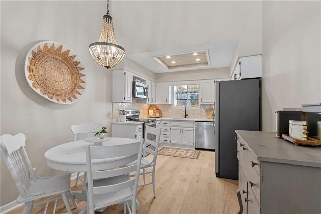 7248 Rene Street — photo 10