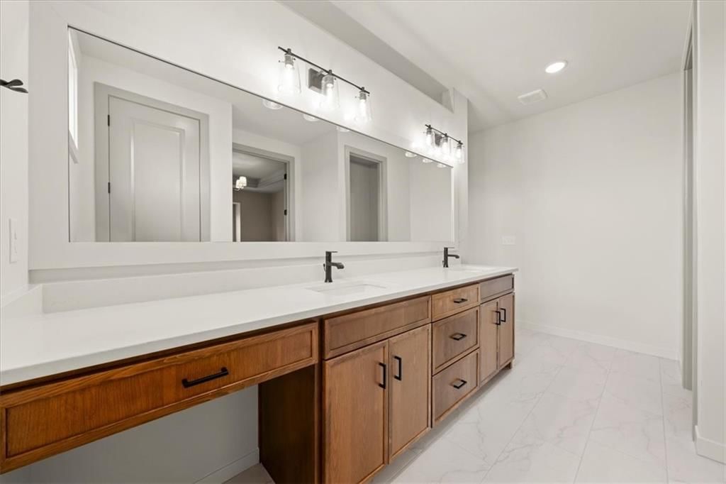 1408 Larkspur Place — photo 18