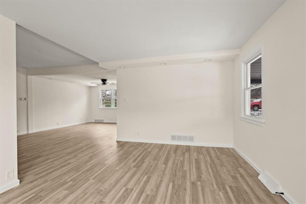 613 E Lexington Avenue — photo 4