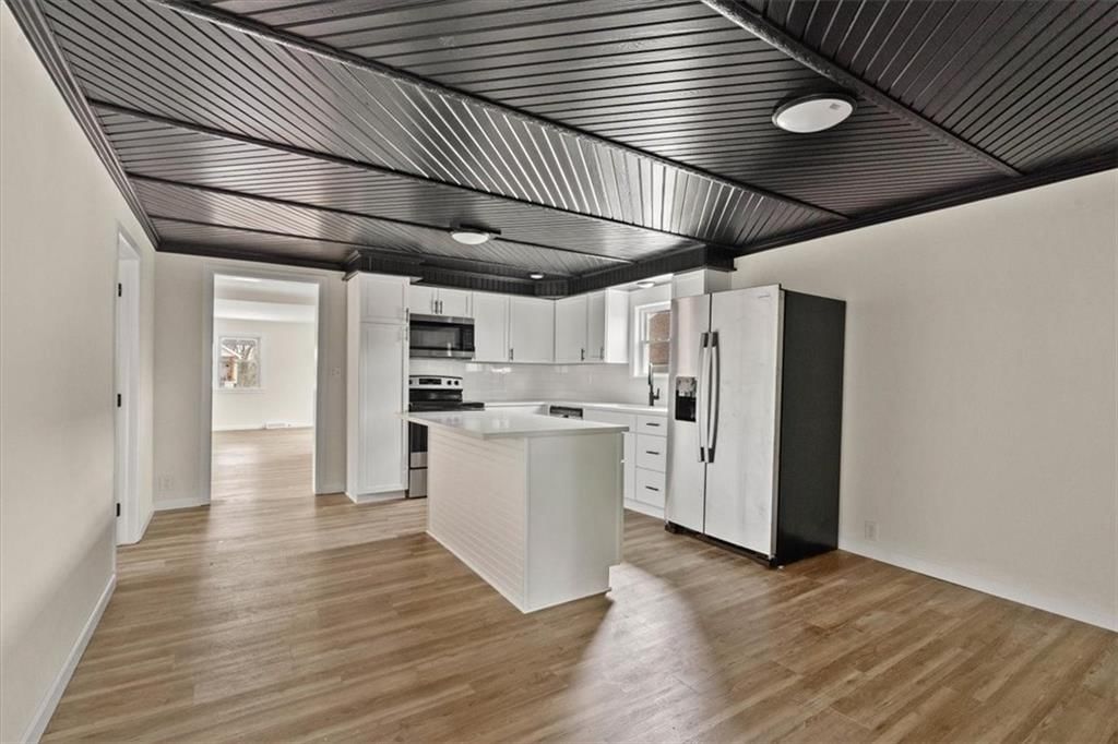 613 E Lexington Avenue — photo 11