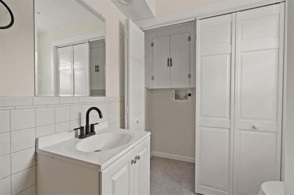 613 E Lexington Avenue — photo 17