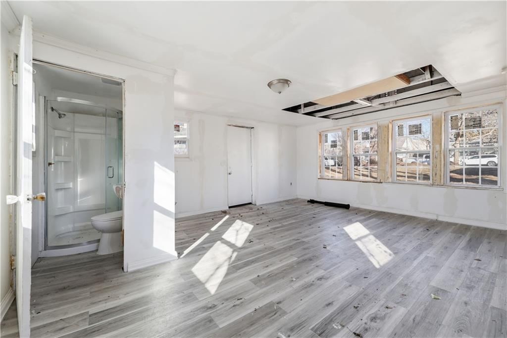 817 W White Oak Street — photo 5